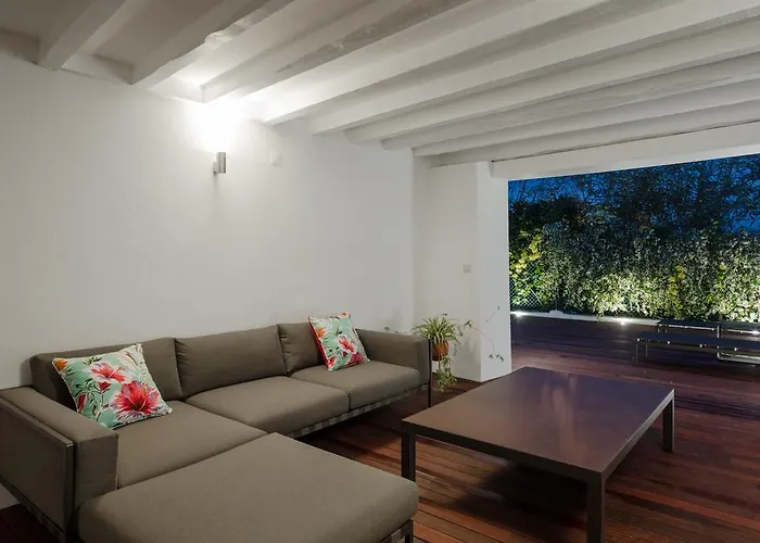 Riverwindows בית נופש *